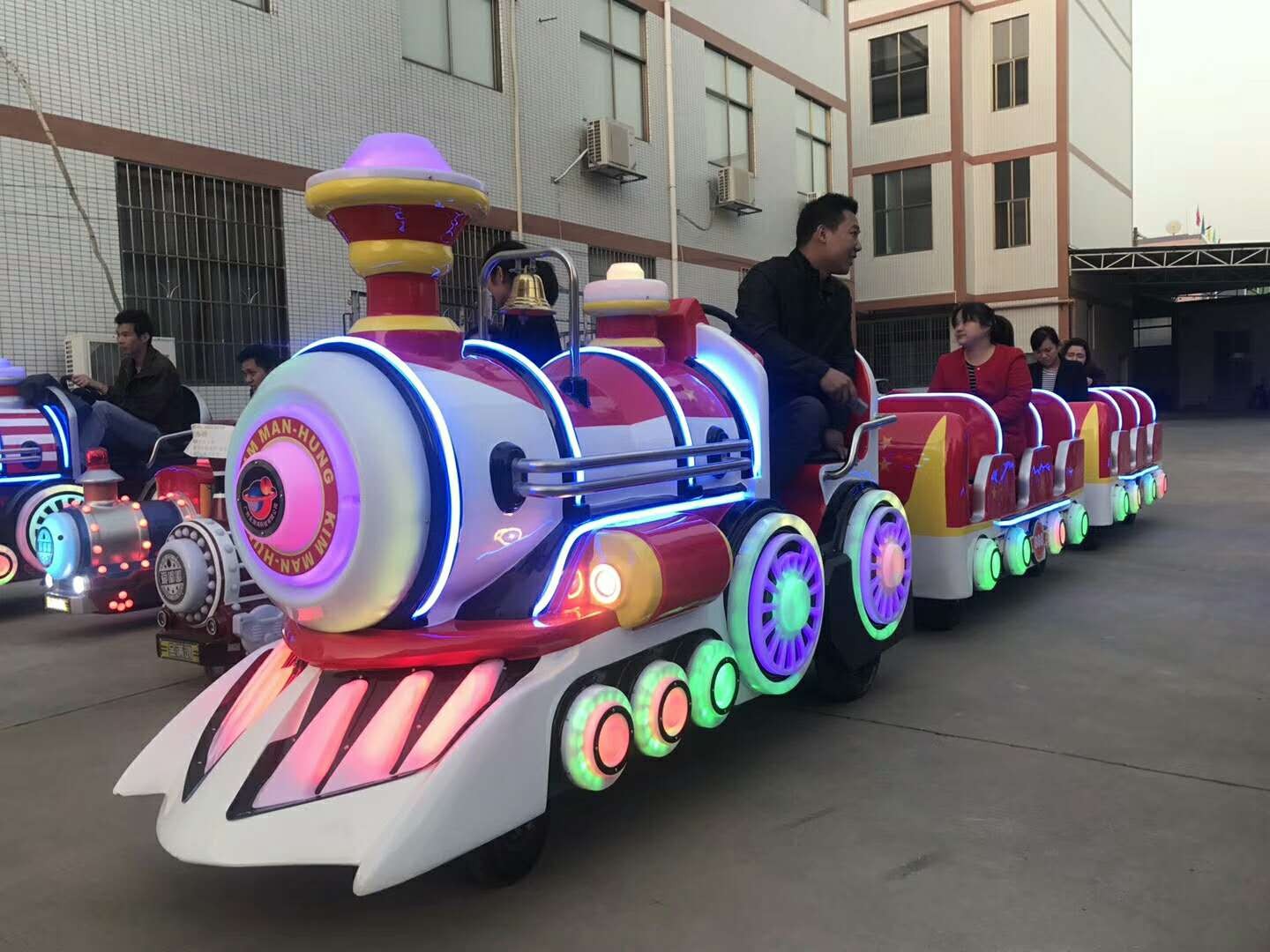 青浦商场小火车